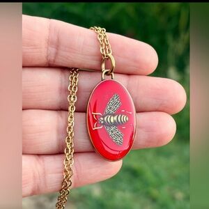 Elegant Gold and Red Bee Pendant Necklace